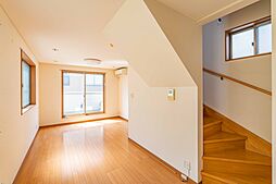 目黒区目黒本町戸建 3LDKのリビング/ダイニング