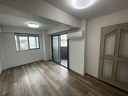 デ・リード桃山南 ワンルームのリビング/ダイニング