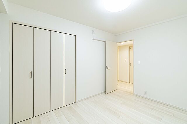 リビング/ダイニング クイーンズ・ガーデン サウスコート・レジデンス 1階/-