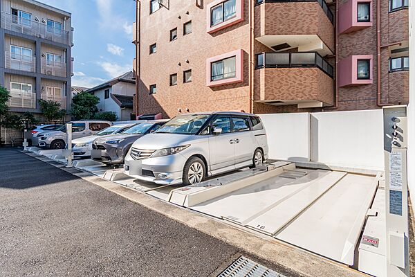 駐車場を拡大表示