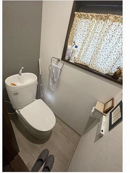 トイレを拡大表示