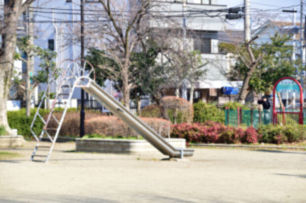 末広公園(300m)