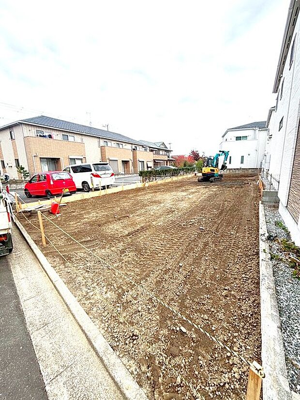 〜現地写真〜これから区割りブロック施工いたします。