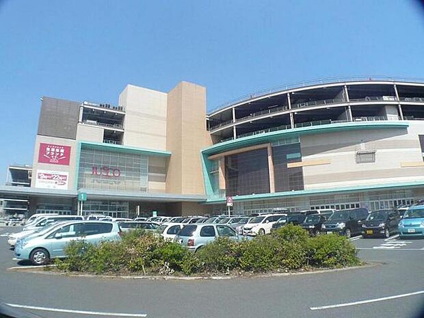 イオン北戸田 イオンスタイルと141の専門店からなるショッピングセンターです♪（1350m）