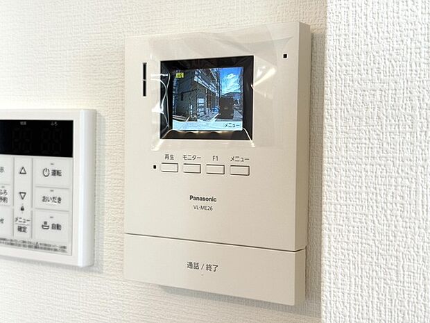 〜同仕様です♪〜 当社施工例の完成現場ご見学可能です。お気軽にお問い合わせください。 録画機能付きで不在時の訪問者もチェックできます。