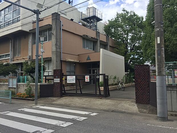 川口市立芝西小学校(480m)