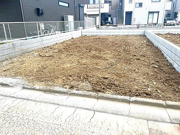 ～現地写真～閑静な住宅街です。