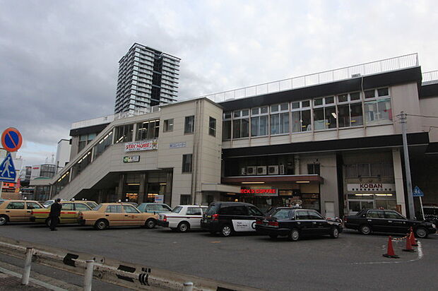 蕨駅東口(1180m)