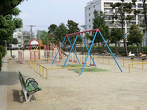中央通り公園(790m)