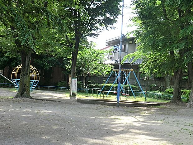 青木2丁目第2公園(400m)