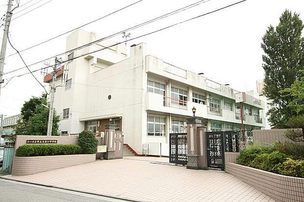 さいたま市立大谷口中学校(640m)