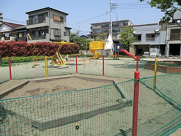 上青木1丁目公園(500m)