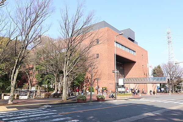 戸田市文化会館（960m）