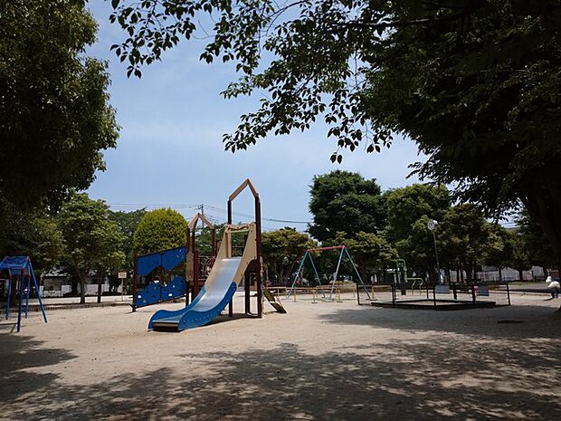 前川第1公園 (470m)