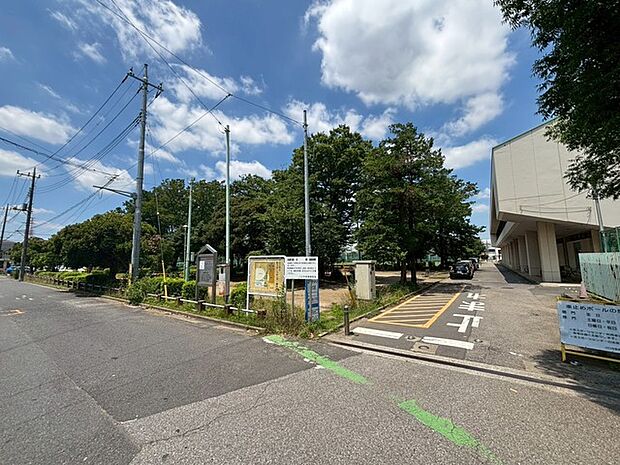 川口市立芝スポーツセンター(130m)