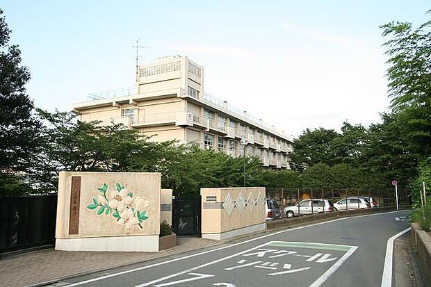 さいたま市立善前小学校(810m)