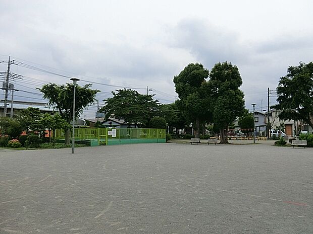 堀ノ内公園（790m）