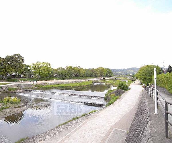 画像25:鴨川まで200m 京都の南北を流れる鴨川。散歩コースにもピッタリです。