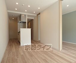 京都市営烏丸線 丸太町駅 徒歩7分の賃貸マンション 1階1LDKのリビング/ダイニング