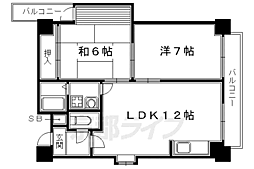 ロイヤルハイツ白川 1階