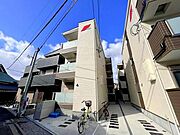 吹田駅より徒歩12分 3階 築2年11ヶ月の賃貸物件