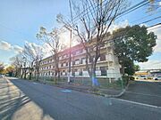 千里丘駅より徒歩27分 1階 築40年6ヶ月の賃貸物件