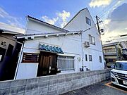 吹田駅より徒歩4分 築52年2ヶ月 2階建の賃貸物件
