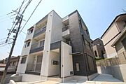 吹田駅より徒歩21分 1階 築8年3ヶ月の賃貸物件