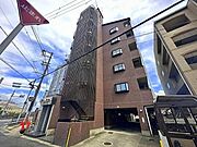 吹田駅より徒歩3分 築28年6ヶ月 6階建の賃貸物件