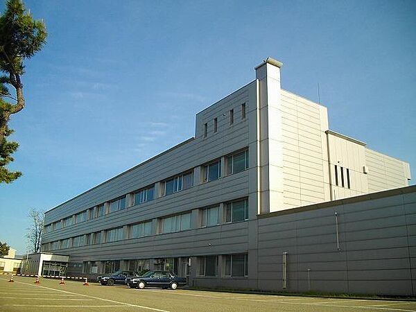 画像17:秋田県運転免許センター(1、800m)