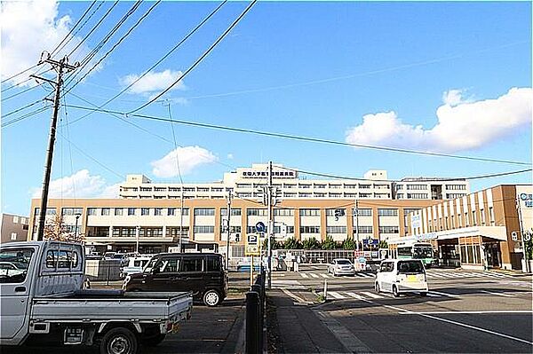 画像14:秋田大学医学部付属病院(1、500m)