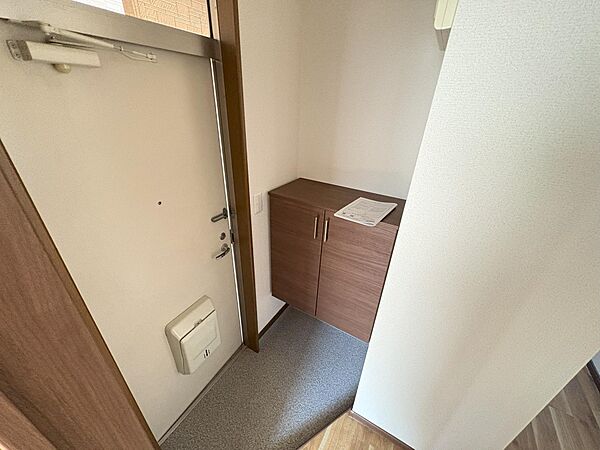 apartment 秋田県秋田市山王７丁目9番35号　秋田住宅流通センタ‐本社ビル1階