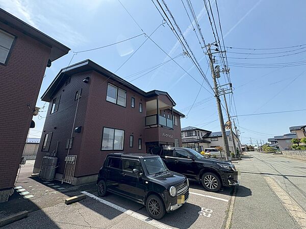 apartment 秋田県秋田市山王７丁目9番35号　秋田住宅流通センタ‐本社ビル1階