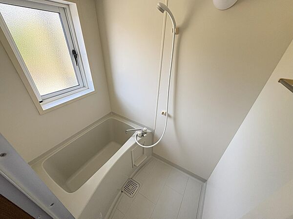 apartment 秋田県秋田市山王７丁目9番35号　秋田住宅流通センタ‐本社ビル1階