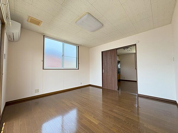 apartment 秋田県秋田市山王７丁目9番35号　秋田住宅流通センタ‐本社ビル1階