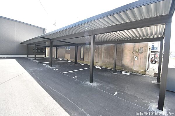 apartment 秋田県秋田市山王７丁目9番35号　秋田住宅流通センタ‐本社ビル1階