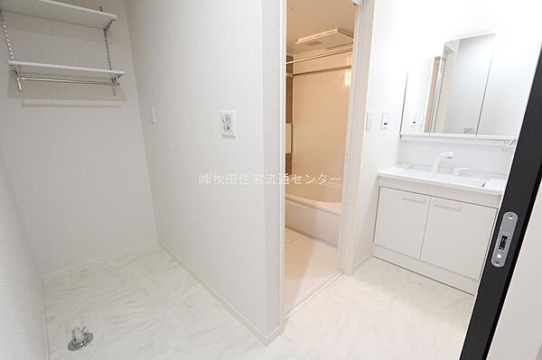 apartment 秋田県秋田市山王７丁目9番35号　秋田住宅流通センタ‐本社ビル1階