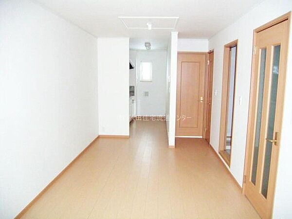 apartment 秋田県秋田市山王７丁目9番35号　秋田住宅流通センタ‐本社ビル1階