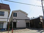 秋田駅よりバス15分 徒歩1分 築25年6ヶ月 2階建の賃貸物件