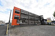 秋田駅よりバス17分 徒歩2分 築46年7ヶ月 3階建の賃貸物件