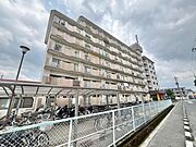 JR総持寺駅より徒歩10分 4階 築33年8ヶ月の賃貸物件