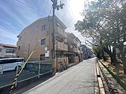 茨木市駅より徒歩10分 2階 築32年7ヶ月の賃貸物件