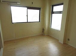 パークハイツ中倉 102 1階1Kのリビング/ダイニング