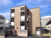 茨木市駅より徒歩27分 築17年5ヶ月 3階建の賃貸物件
