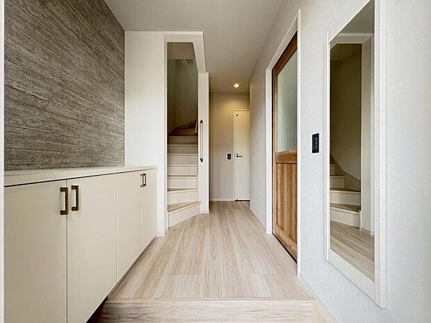 《2号棟》取り出しやすい高さのシューズボックス付き