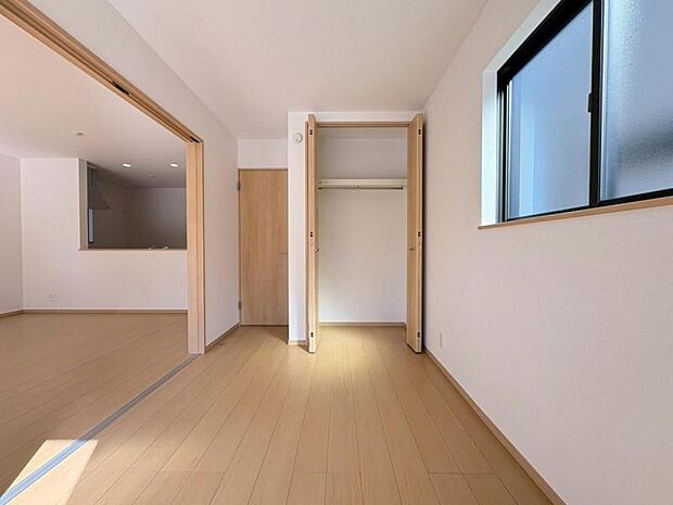 〈A号棟〉収納付き1階洋室×5.06帖