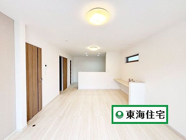 対面キッチンはキッチンも含めたLDKとなるため、部屋に奥行きが出て広く感じられます。