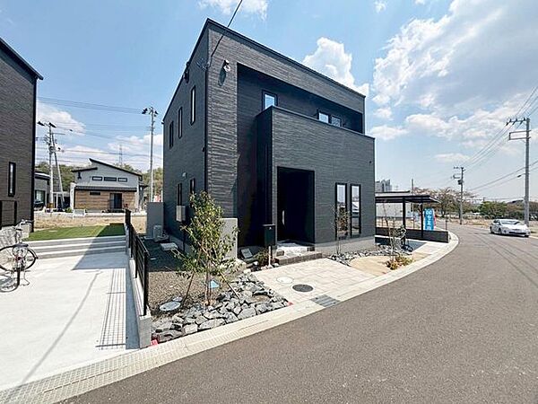 建物完成済みにつき見学いつでも可能です！ぜひご家族皆様でお気軽にお越しくださいませ(＊＾＾＊)