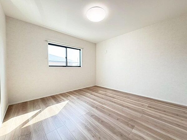 建物完成済みで、いつでも見学できます。ご希望の日時をお気軽にお知らせください。そしてぜひ、感想もお聞かせください。