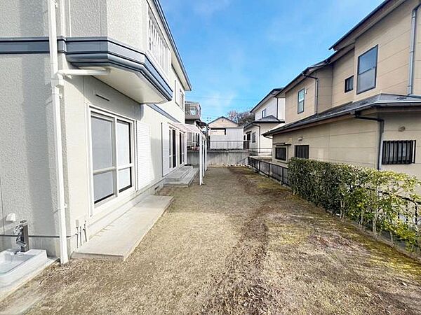 南庭付きでペットと、お子様とものびのび過ごせそうですね！